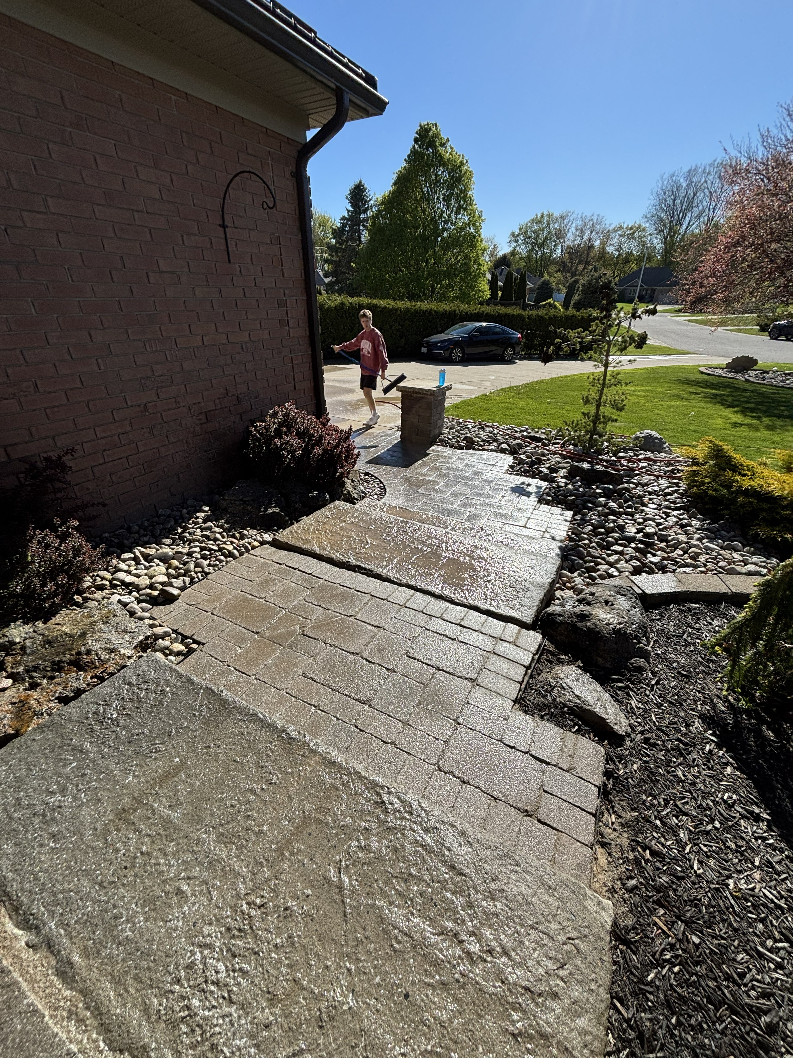 Bluewater pressure washing and landscaping — Sarnia, Ontario